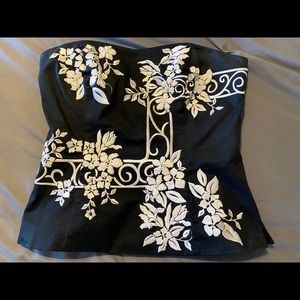 White House Black Market